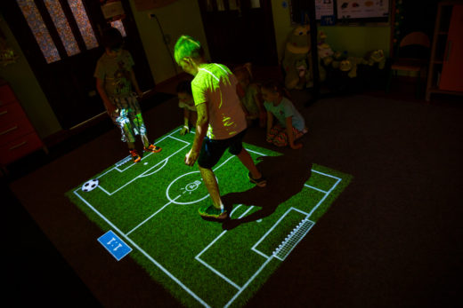 Jeu de football Lactell Media, un jeu vidéo sur projecteur